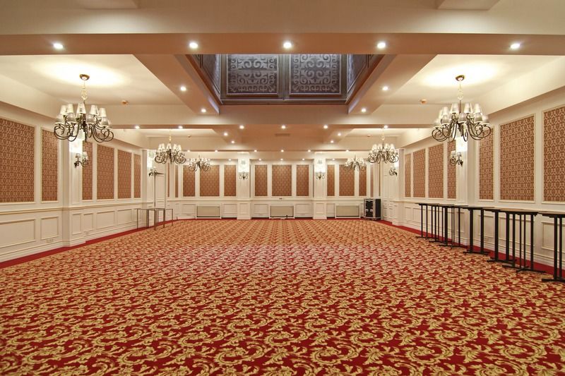 Orion Hotel Bischkek Exterior foto The ballroom at the hotel