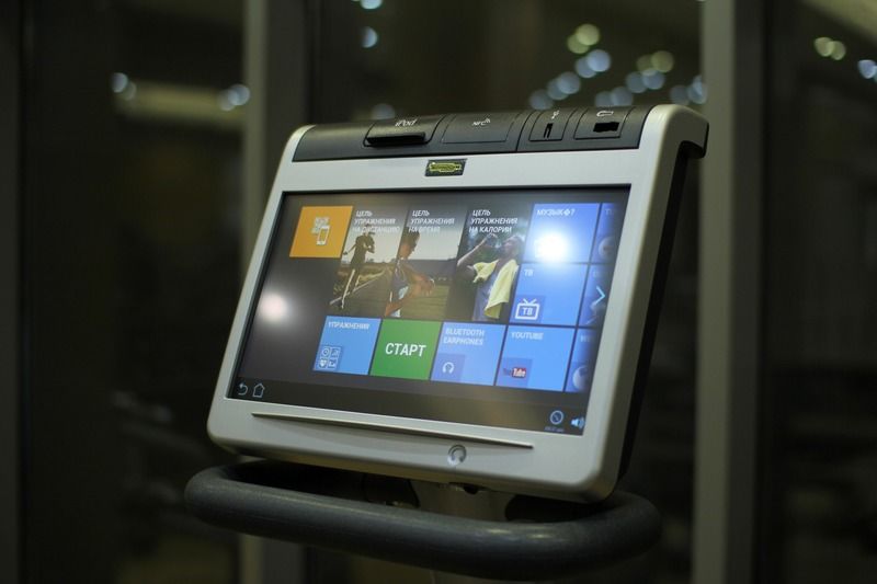 Orion Hotel Bischkek Exterior foto A medical computer