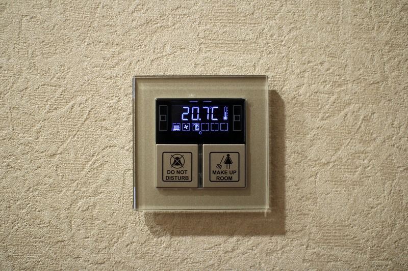Orion Hotel Bischkek Exterior foto A digital thermostat