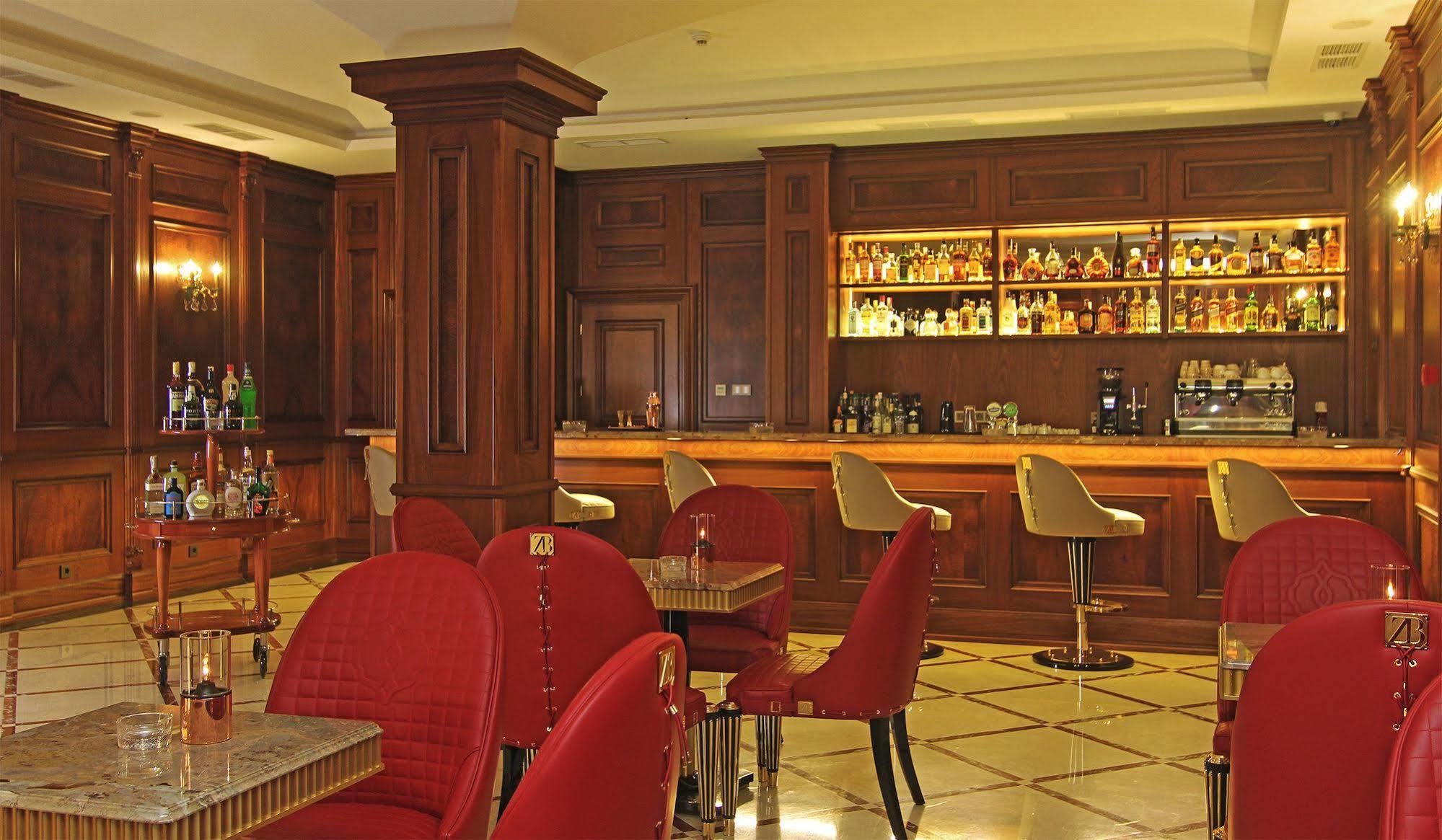 Orion Hotel Bischkek Exterior foto The bar at the Savoy